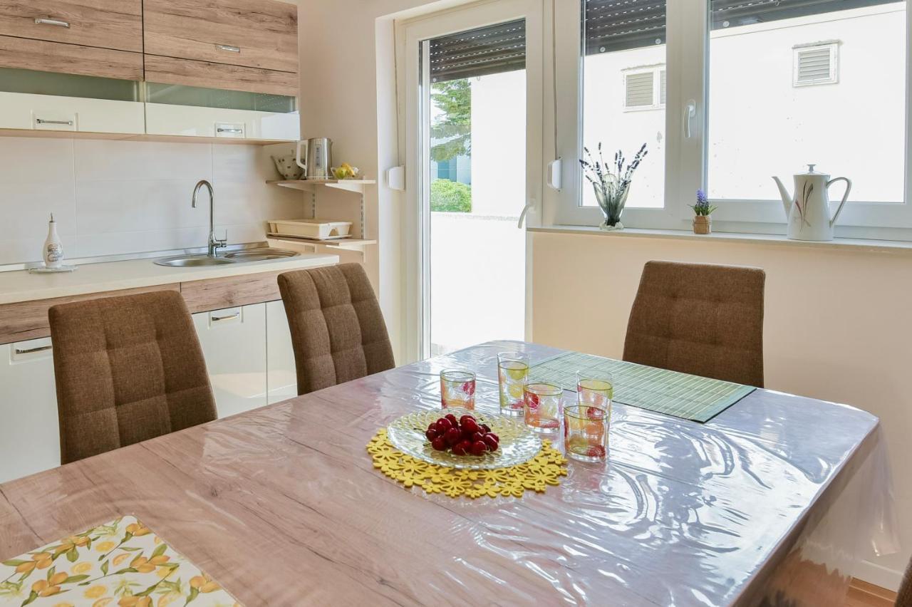New Luxury 3 Bedroom 4 Air Conditioners Zadar Exterior photo